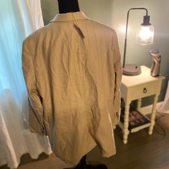 Tan blazer - Picture 2 of 2